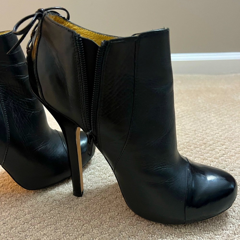 Dolce Vita Black Booties-Size 9